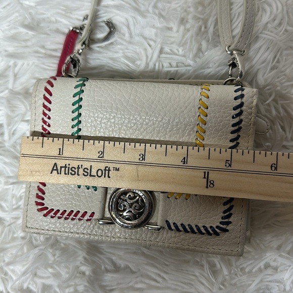 BRIGHTON CROSSBODY LEATHER WALLET W/ STRAP WHITE W/ BLUE RED YELLOW RIBBONS - Picture 13 of 14